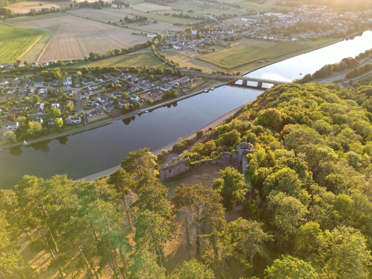 Aux Berges Du Bocq Villa Yvoir Eksteriør bilde